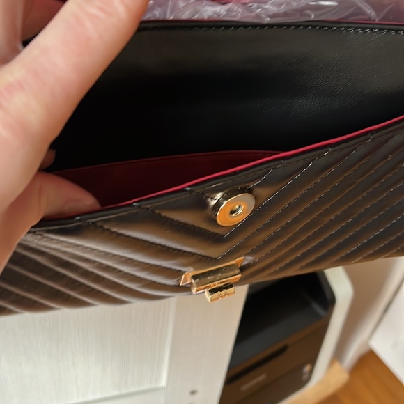 NWT Reddress Black Vegan Leather Shoulder Bag - Picture 9 of 9